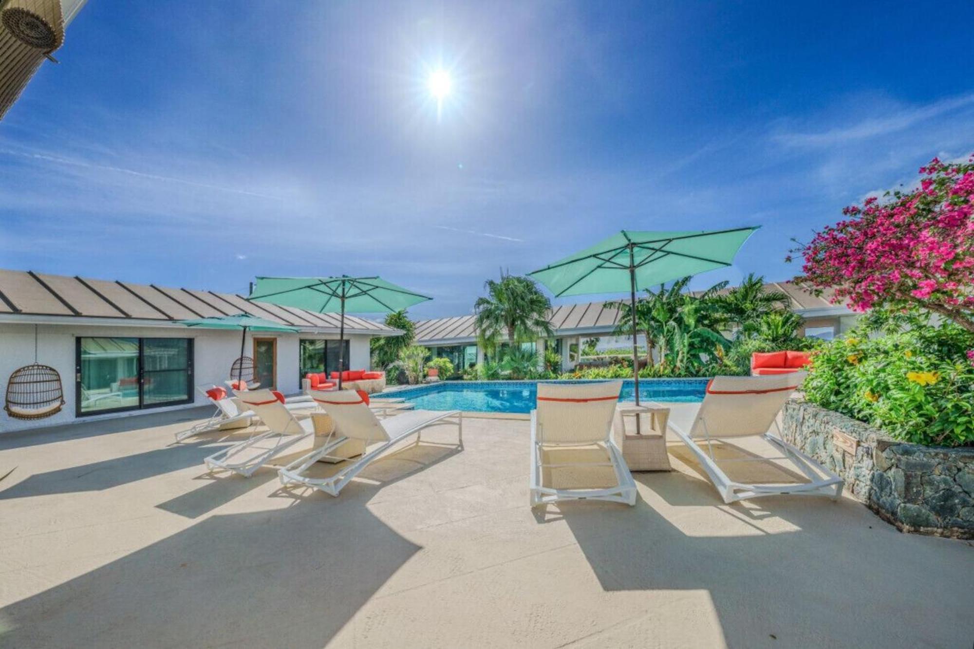 Royal Villa With A Huge Swimming Pool Cowell Battery Exterior foto